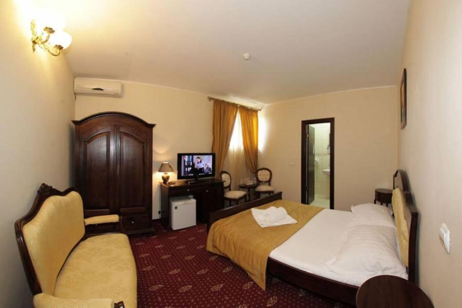 Hotel Maryo Ploieşti Dış mekan fotoğraf