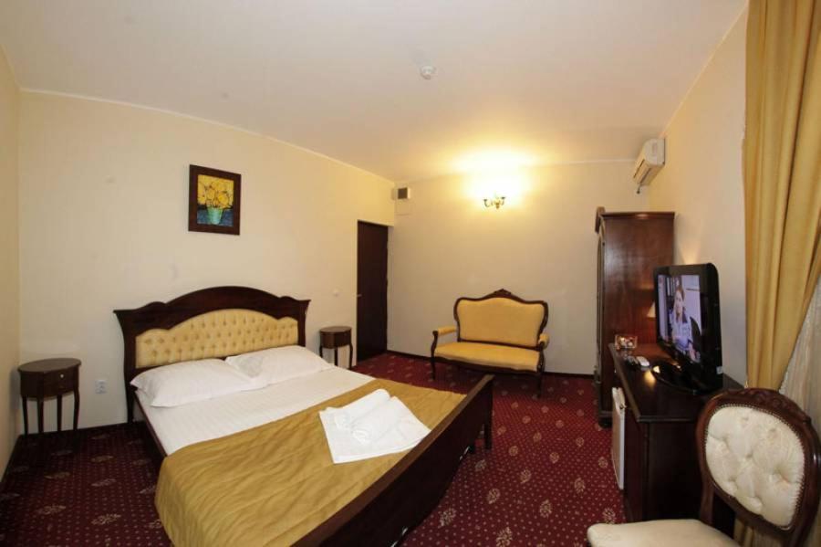 Hotel Maryo Ploieşti Dış mekan fotoğraf
