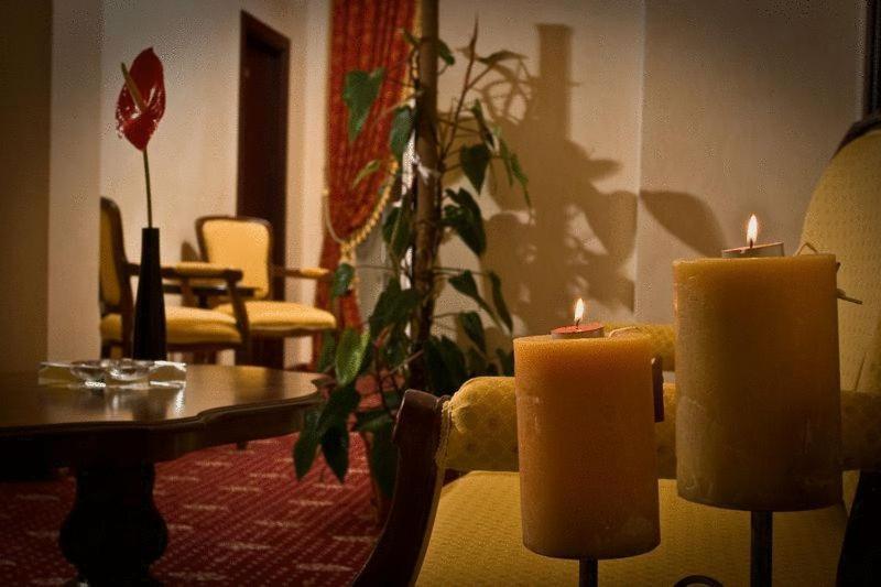 Hotel Maryo Ploieşti Dış mekan fotoğraf