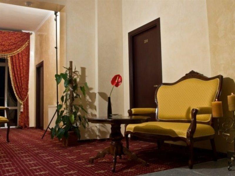 Hotel Maryo Ploieşti Dış mekan fotoğraf